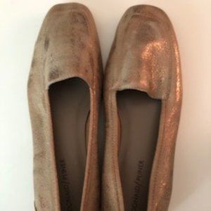 Donald J Pliner Gold Loafers 8.5